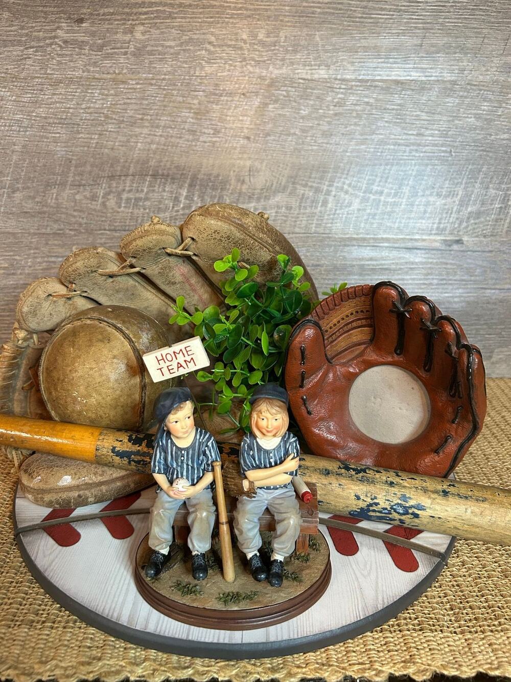 ES10 - Vintage Baseball Vignette